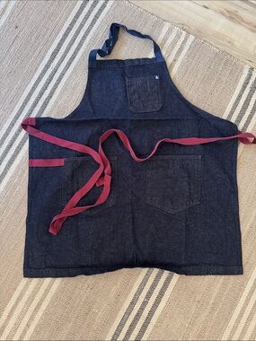 HEDLEY & BENNETT ESSENTIAL Denim Bib Apron with Burgundy Ties